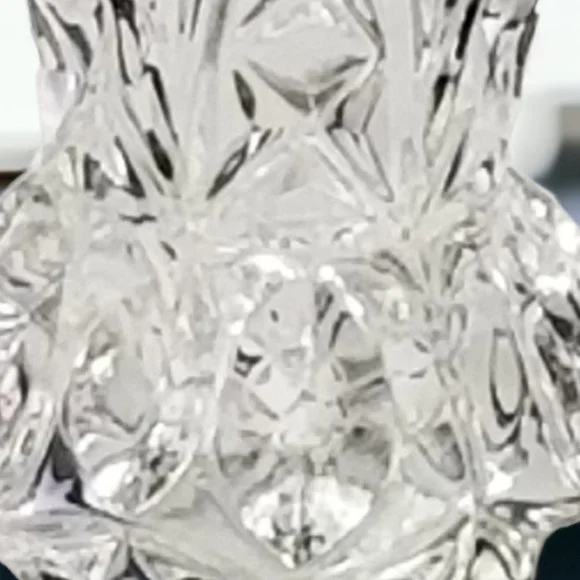 Heirloom 24% Lead Crystal Toothpick Holder / Mini Bud Vase by Princess House - Picture 5 of 6